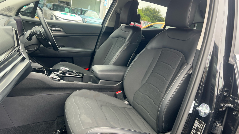 Kia Sportage 1.6T GDi 207 HEV 3 5dr Auto Hybrid Estate